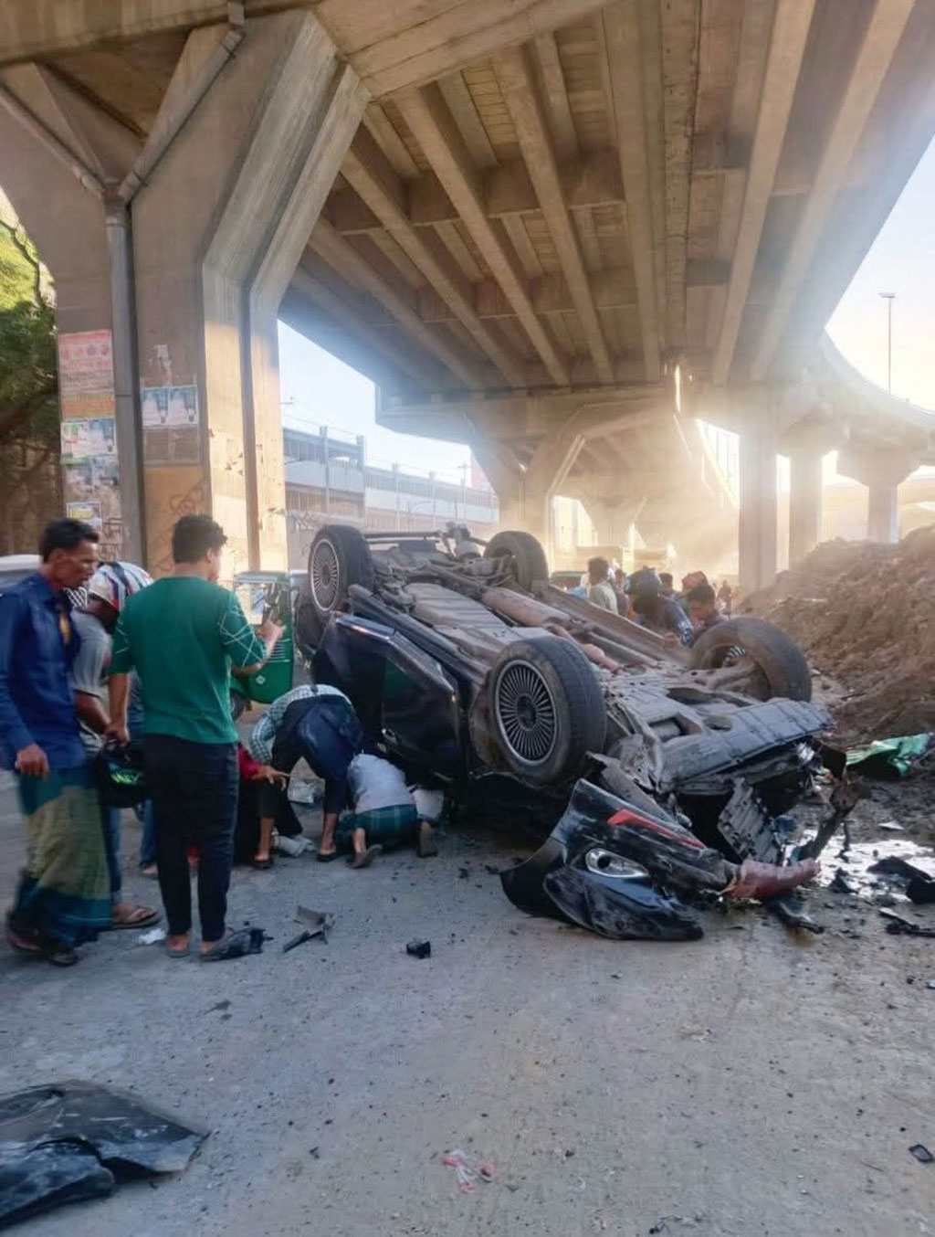 চট্টগ্রাম এলিভেটেড এক্সপ্রেসওয়েতে প্রাইভেট কার নিচে পড়ে সাইকেল আরোহী নিহত