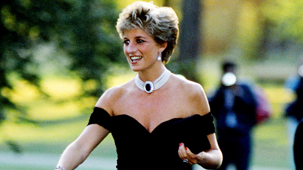 প্রিন্সেস ডায়ানার ‘রিভেঞ্জ ড্রেস’ আবার আলোচনায়