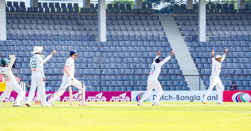 সন্তুষ্ট হাসান মাহমুদ, আশা দ্বিতীয় দিনেই অলআউট করবে বাংলাদেশ