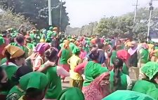কুমিল্লা ইপিজেডে ভূমিকম্পে আতঙ্ক: অচেতন অন্তত ৮০ নারী শ্রমিক, হাসপাতালে ৩০ জন