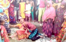ময়মনসিংহে বাসে দুর্বৃত্তদের আগুন, ঘুমন্ত চালক পুড়ে অঙ্গার