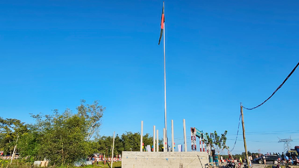 বাংলাবান্ধা সীমান্তে দেশের সর্বোচ্চ ফ্ল্যাগস্ট্যান্ডের উদ্বোধন