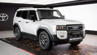 বিএনপির নামে নিবন্ধিত বুলেটপ্রুফ টয়োটা হার্ড জিপ