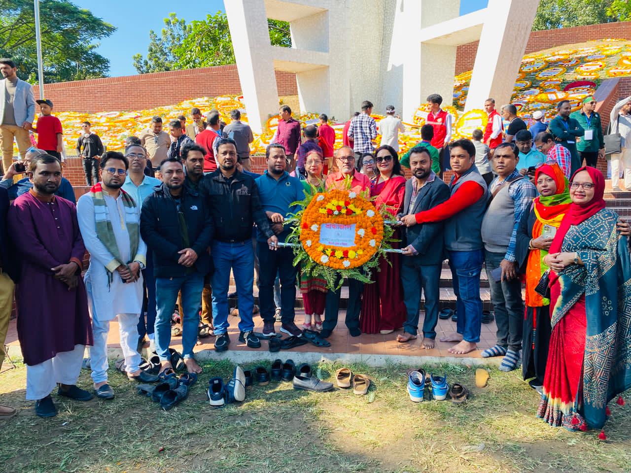 সোসাইটি অব জাতীয় গণমাধ্যম কমিশন’র শ্রদ্ধা নিবেদন