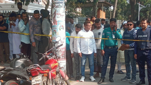 আদালতে হাজিরা দিতে এসে লাশ হয়ে ফিরলে বিচার চাইব কার কাছে’ — খুলনার জোড়া খুনে নিহত রাজনের বাবার কান্না