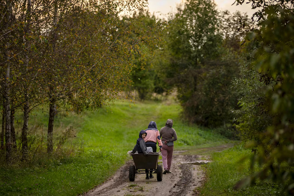 ইউক্রেনে ভয়াবহ জনসংখ্যা সংকট, পুনর্গঠনের ভবিষ্যৎ অনিশ্চিত