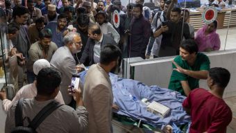 গুলিবিদ্ধ নেতা শরিফ ওসমান হাদিকে এভারকেয়ার হাসপাতালে নেওয়া হয়েছে