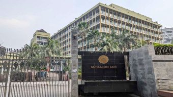 ডলার বাজারে স্বস্তি: ছয় মাসে ৩ দশমিক ০৫ বিলিয়ন ডলার কিনল কেন্দ্রীয় ব্যাংক