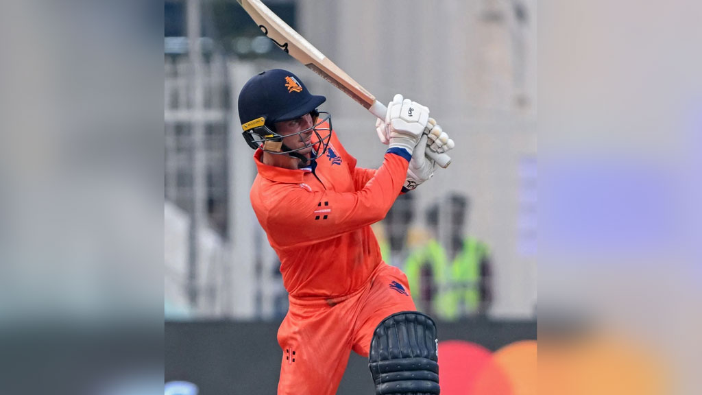 ৮১ বলে ২২৯ রানের তাণ্ডব — তবু রেকর্ড বইয়ে নাম নেই স্কট এডওয়ার্ডসের