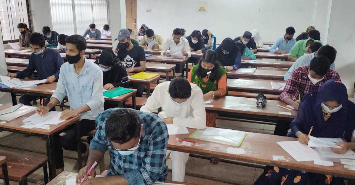 রাষ্ট্রীয় শোকের কারণে প্রাথমিক শিক্ষক নিয়োগ পরীক্ষা পেছাল, নতুন তারিখ ৯ জানুয়ারি