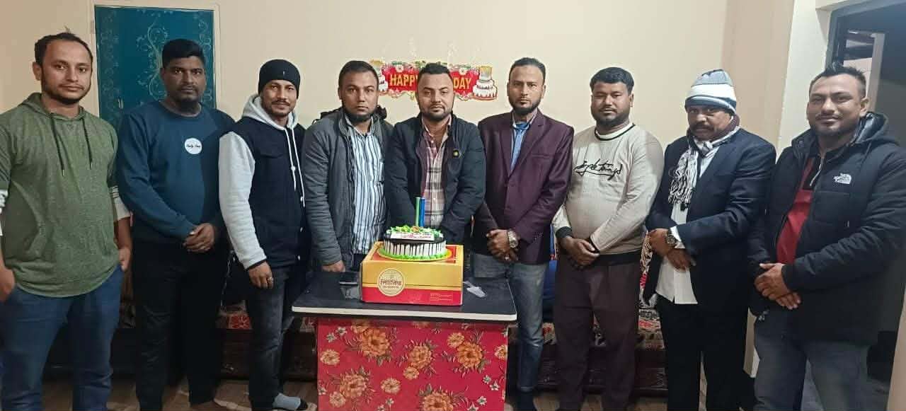 মমতাময়ী মা ও সংগঠনের সদস্যদের সঙ্গে কামাল খানের জন্মদিন উদযাপন শাহান উদ্দীন নাজু ঢাকা প্রেসক্লাবের সদস্য ও সোসাইটি অব জাতীয় গণমাধ্যম কমিশনের কেন্দ্রীয় আন্তর্জাতিক বিষয়ক সম্পাদক