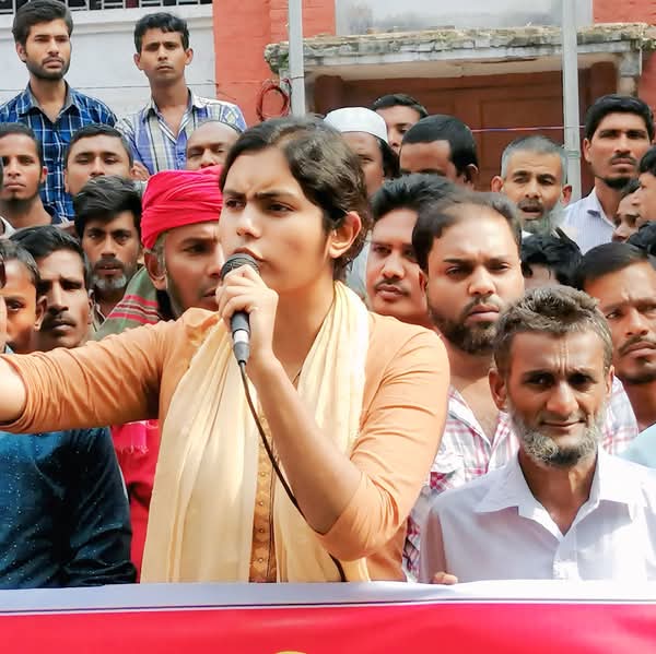 বরিশালে জনপ্রিয়তার শীর্ষে ‘গরিবের ডাক্তার’ ডা. মনীষা চক্রবর্তী: স্বতন্ত্র প্রার্থী হিসেবে জয়ের সম্ভাবনা