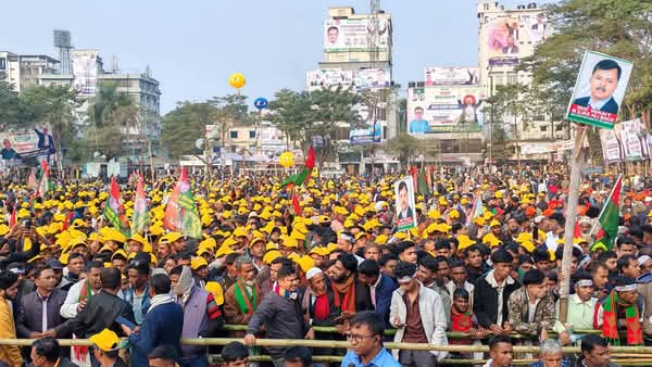 সিলেটে জনসমুদ্র: ২০ বছর পর মাঠে তারেক রহমান