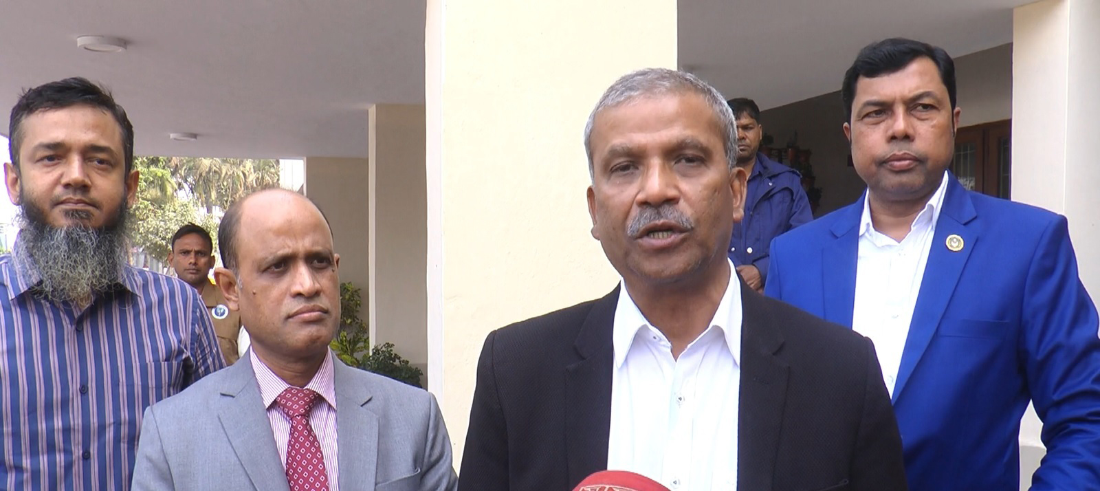 প্রবাসীরাও এবার ভোট দিতে পারবেন, অবাধ নির্বাচনের অঙ্গীকার ড. আসিফ নজরুলের