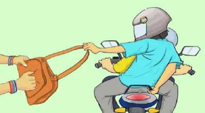 দক্ষিণ কেরানীগঞ্জে কর্মস্থলে যাওয়ার পথে নারী কারারক্ষীর কাছ থেকে ৩ লাখ টাকার মালামাল ছিনতাই