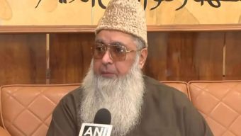 মোস্তাফিজকে দলে নেওয়ায় বিতর্ক তুঙ্গে, শাহরুখ খানের ক্ষমা চাওয়ার দাবি ইমাম ইলিয়াসির