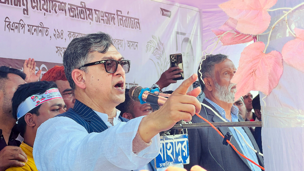 ‘যারা ভারতের পক্ষে তারা পালিয়েছে, বিএনপিই একমাত্র দেশপ্রেমিক শক্তি’: সালাহউদ্দিন আহমদ