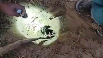 রাউজানে গভীর নলকূপের গর্তে ৫ বছরের শিশু: উদ্ধারে চলছে রুদ্ধশ্বাস অভিযান