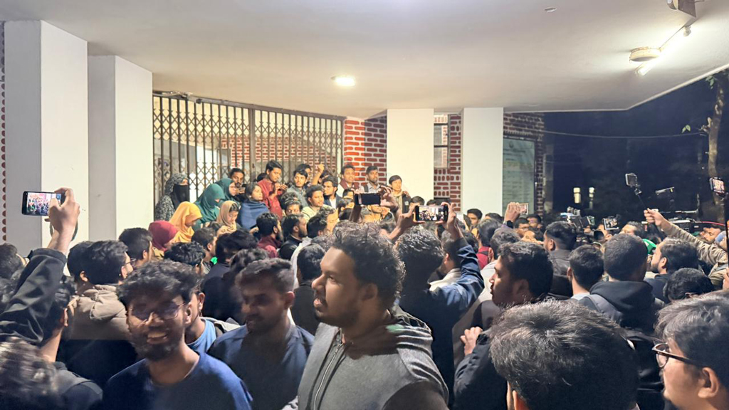 শাকসু নির্বাচন নিয়ে শাবিপ্রবিতে চরম উত্তেজনা: রাত ৯টার মধ্যে সিদ্ধান্তের আল্টিমেটাম