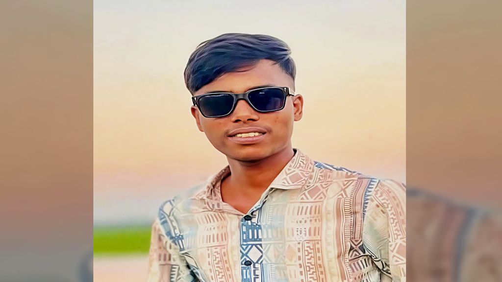 সখীপুরে বিদ্যুতায়িত হয়ে চারতলা ভবন থেকে পড়ে রডমিস্ত্রির মৃত্যু