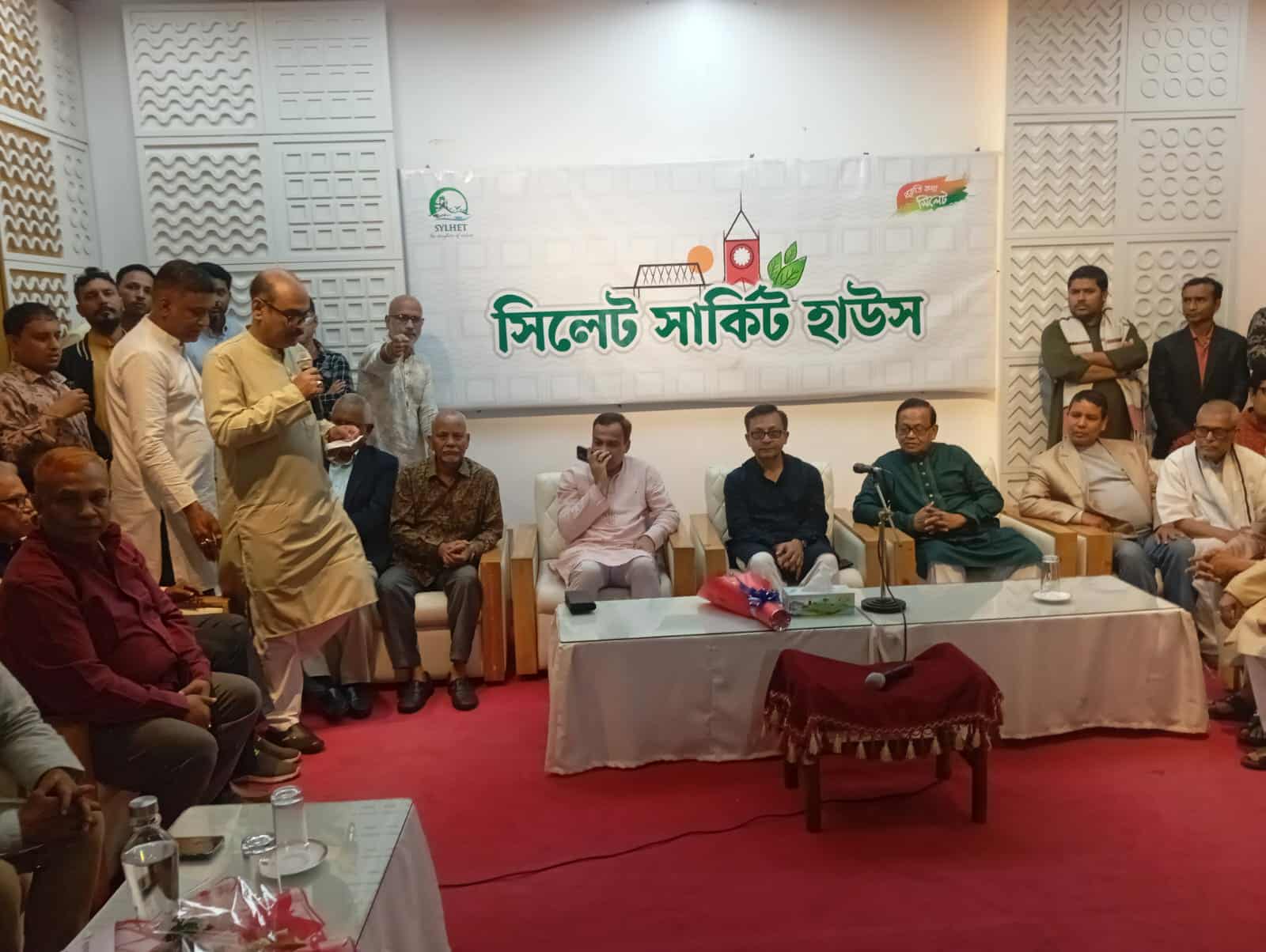 সিলেটে হিন্দু-বৌদ্ধ-খ্রিস্টান ঐক্য পরিষদের সাথে বাণিজ্যমন্ত্রী খন্দকার আব্দুল মুক্তাদিরের মতবিনিময়