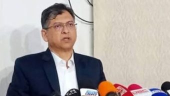 পুলিশ হত্যার বিচার প্রসঙ্গে রাজনৈতিক উত্তাপ: তোপের মুখে এনসিপি ও জামায়াত!