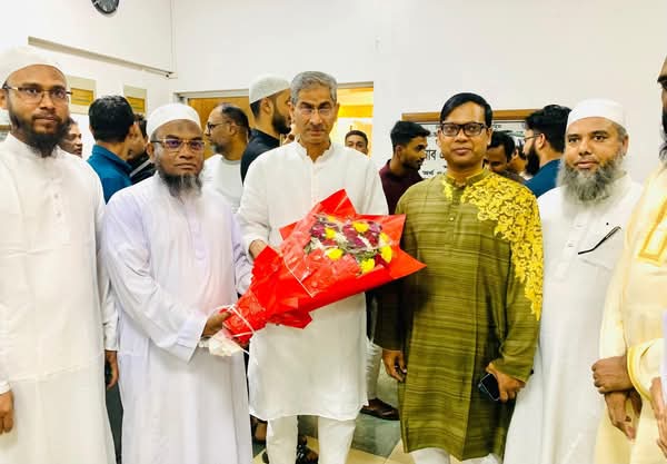 দেশের মানচিত্র রক্ষায় ১ হাজার কোটি টাকার দাবি: পানিসম্পদ মন্ত্রীর সঙ্গে এমপি মুফতি আবুল হাসানের সাক্ষাৎ