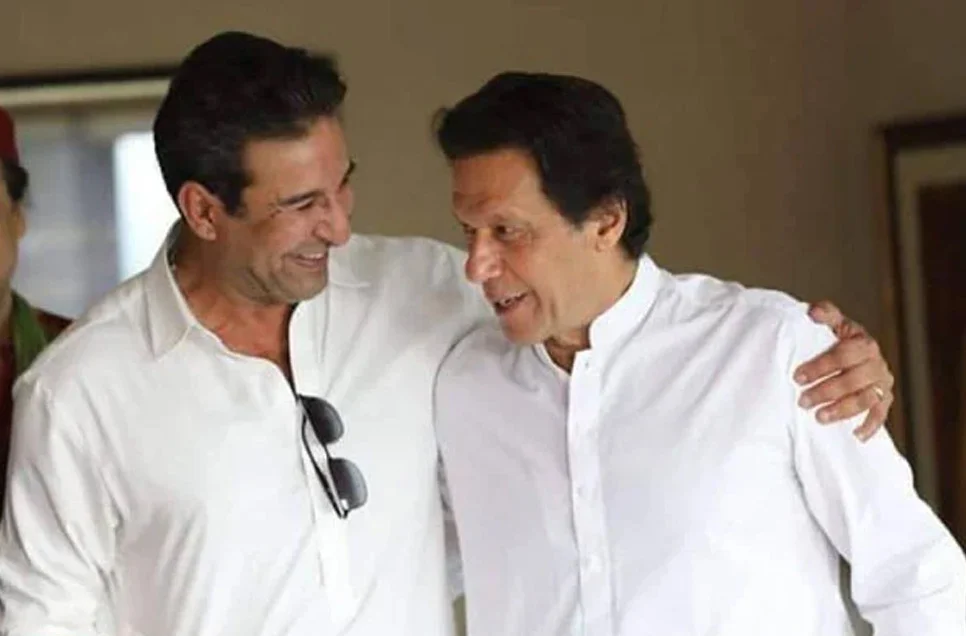 ইমরান খানের দৃষ্টিশক্তি হারানোর আশঙ্কায় ওয়াসিম আকরামের আবেগঘন বার্তা: ‘হৃদয় ভেঙে যাচ্ছে’