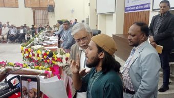 রাবিতে গণভোটের সভায় হট্টগোল: ১৬১ ‘ফ্যাসিস্ট’ শিক্ষকের তালিকা প্রকাশ আম্মারের