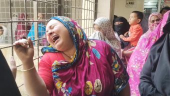 নরসিংদীতে দুই পক্ষের রক্তক্ষয়ী সংঘর্ষ: গুলিবিদ্ধ হয়ে স্কুলছাত্র নিহত