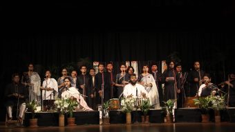 গানে-কবিতায় একুশকে স্মরণ করল ছায়ানট