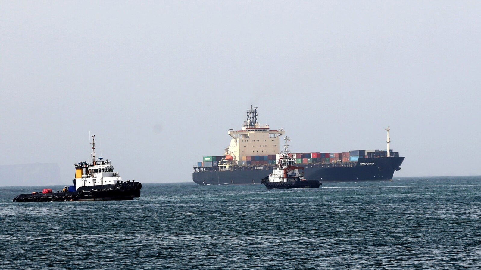 মধ্যপ্রাচ্যের জলপথে রেড অ্যালার্ট: পারস্য উপসাগর ও আরব সাগর এড়িয়ে চলার নির্দেশ যুক্তরাষ্ট্রের