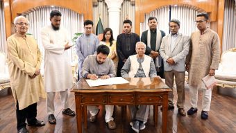 চার মাস পর ‘জুলাই জাতীয় সনদে’ স্বাক্ষর করলো এনসিপি: আগামীকাল জোড়া শপথ