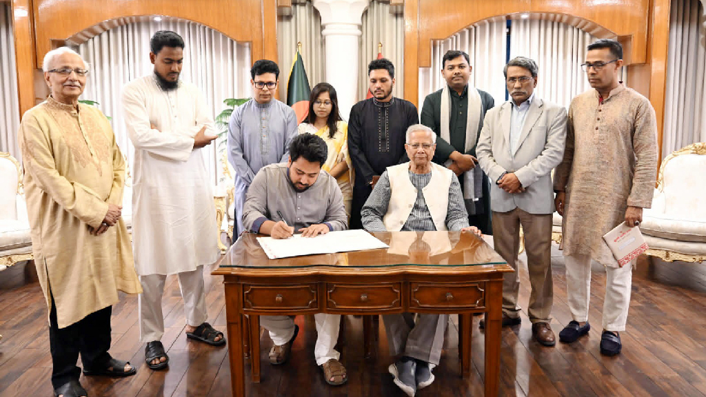 চার মাস পর ‘জুলাই জাতীয় সনদে’ স্বাক্ষর করলো এনসিপি: আগামীকাল জোড়া শপথ