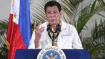 আইসিসিতে দুতার্তের বিচার শুরু: মাদকবিরোধী অভিযানের নামে ‘মানবতাবিরোধী অপরাধের’ শুনানি