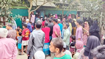 চান্দিনায় বসতঘর থেকে মা ও মেয়ের ঝুলন্ত লাশ উদ্ধার