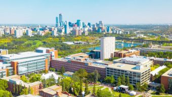 কানাডার ইউনিভার্সিটি অব আলবার্টায় স্কলারশিপের ঘোষণা: বাংলাদেশি শিক্ষার্থীদের জন্য বড় সুযোগ