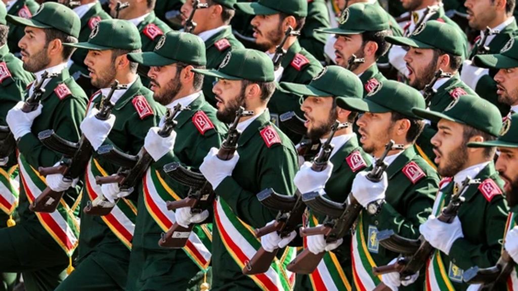 শাসন বদলালে ইরান কি ‘আইআরজিস্তান’ হয়ে উঠবে? জোনাথন প্যানিকফের চাঞ্চল্যকর বিশ্লেষণ