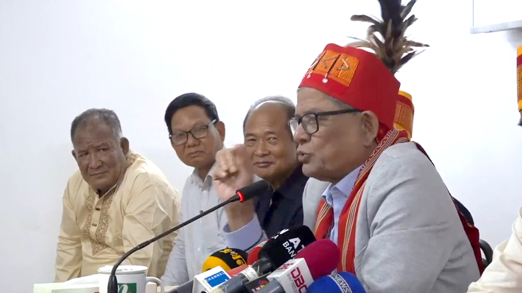 ক্ষুদ্র নৃগোষ্ঠীদের এসএমই ঋণ ও প্রশিক্ষণে স্বনির্ভর করার আশ্বাস মির্জা ফখরুলের