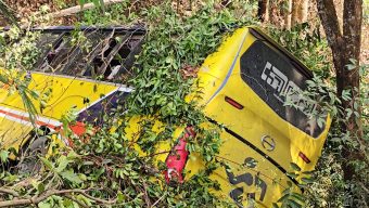বান্দরবানে পর্যটকবাহী বাস খাদে: আহত ২০, আশঙ্কাজনক ৪