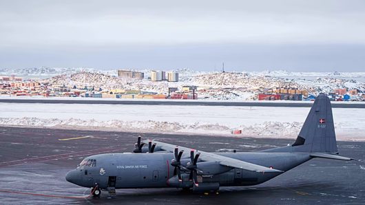 ট্রাম্পের গ্রিনল্যান্ড দখলের শঙ্কা: রানওয়ে উড়িয়ে দেওয়ার প্রস্তুতি নিয়েছিল ডেনমার্ক