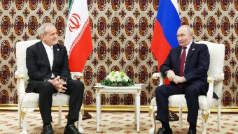 ইরানের অস্তিত্ব সংকট ও ক্রেমলিনের নীরবতা: মধ্যপ্রাচ্যে কি রাশিয়ার প্রভাব ফুরিয়ে আসছে?