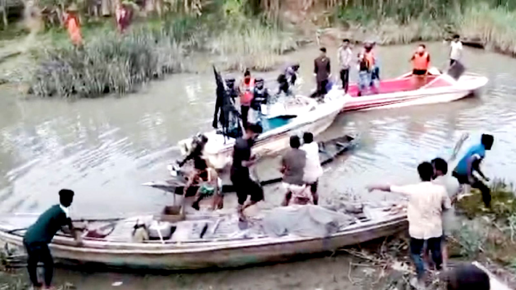 বরিশালে কোস্ট গার্ডের অভিযানে জেলেদের হামলা: মৎস্য অধিদপ্তরের ‘নিশমভঙ্গ’র অভিযোগ