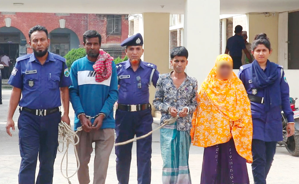 পাবনায় অটোরিকশাচালক হত্যা রহস্য উদ্‌ঘাটন: স্ত্রী ও সাবেক স্বামীসহ গ্রেপ্তার ৩