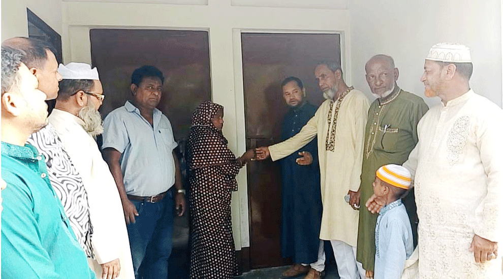 ওসমানীনগরে অসহায় জাহেরা বেগমের ঘর পাওয়ার স্বপ্ন পূরণ: পাশে ‘ফ্রেন্ডস ফাউন্ডেশন’