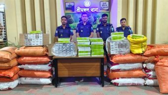 শ্রীমঙ্গলে এস এ পরিবহনে পুলিশের অভিযান: বিপুল পরিমাণ ভারতীয় ফুচকা ও সিগারেট জব্দ