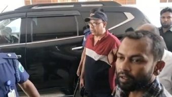 ঈশ্বরদীতে টেন্ডার নিয়ে প্রভাবশালীদের তাণ্ডব: ব্যবসায়ীকে মারধর ও ৩৮ লাখ টাকা ছিনতাইয়ের অভিযোগ