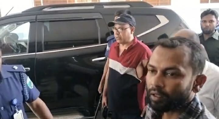 ঈশ্বরদীতে টেন্ডার নিয়ে প্রভাবশালীদের তাণ্ডব: ব্যবসায়ীকে মারধর ও ৩৮ লাখ টাকা ছিনতাইয়ের অভিযোগ