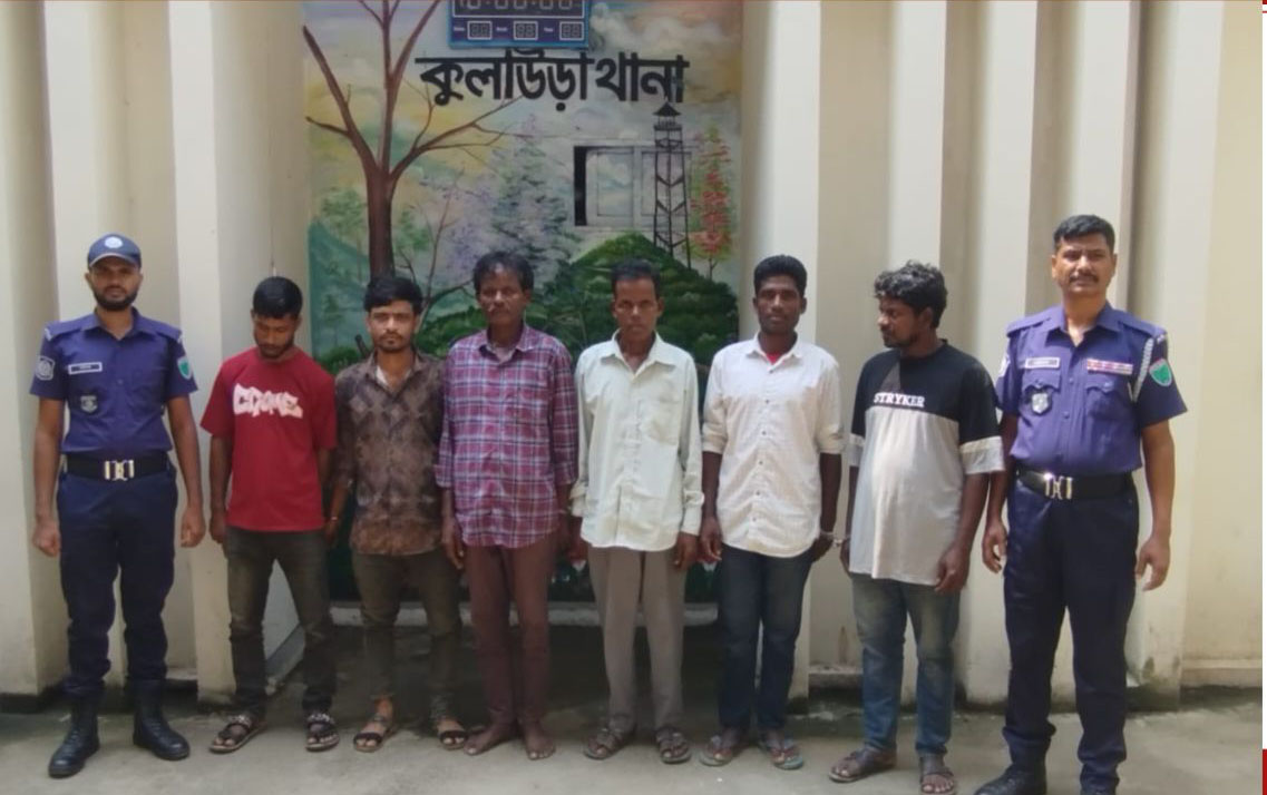 কুলাউড়ায় পুলিশের বড় অভিযান: হত্যা মামলার পরোয়ানাভুক্ত আসামিসহ গ্রেপ্তার ৬