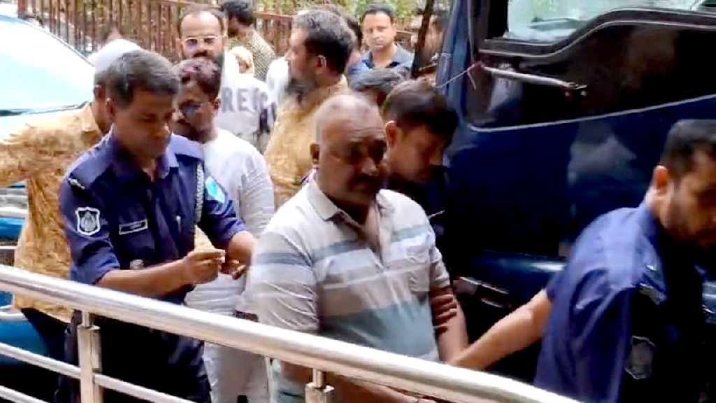 আজকের শীর্ষ সংবাদ: ৫ এপ্রিল, ২০২৬